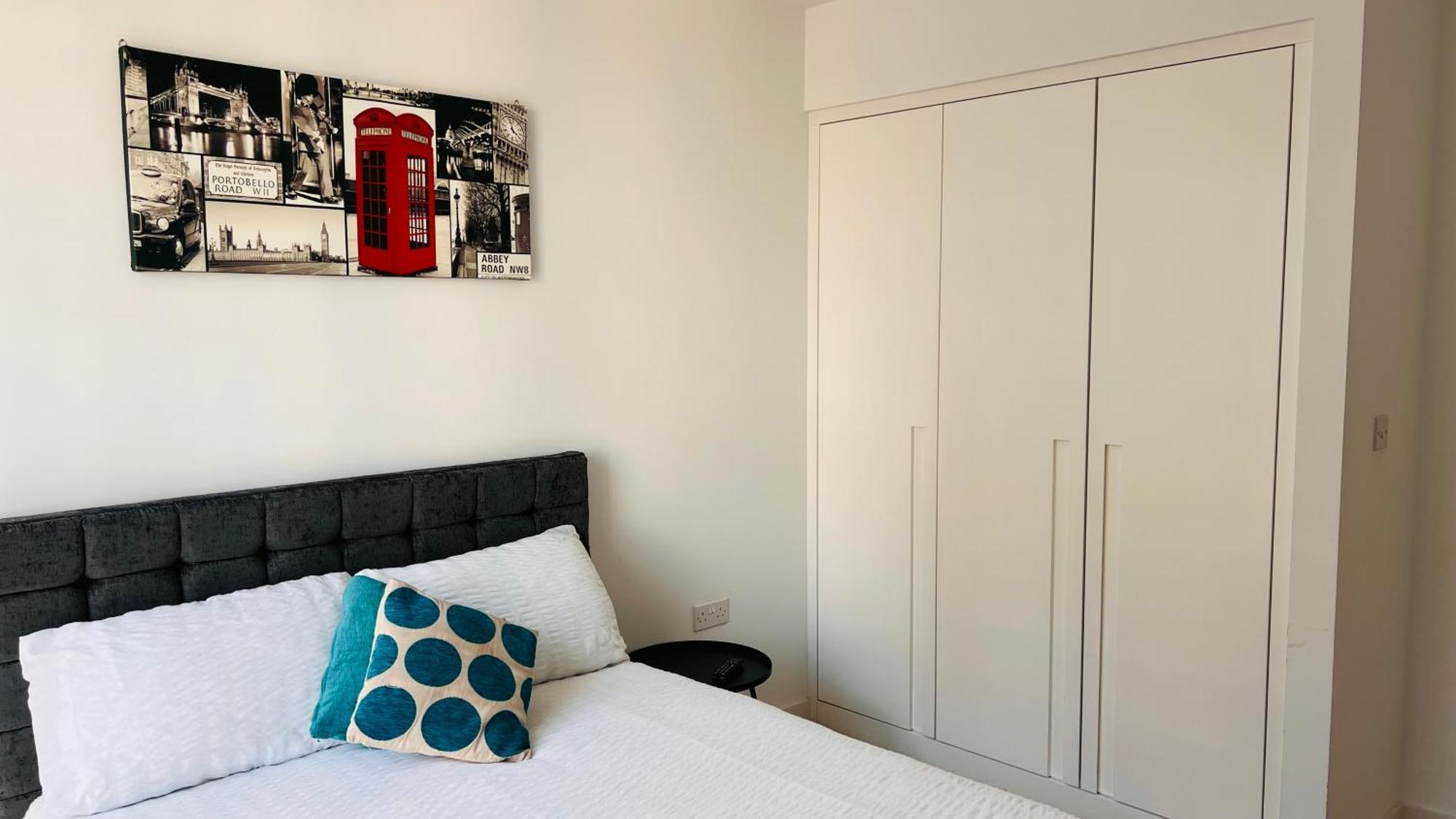 Lush Living - Double Room With Private Bathroom Лондон Екстериор снимка
